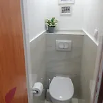 Four-bedroom In Διαμέρισμα *