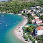 Four-bedroom In Διαμέρισμα