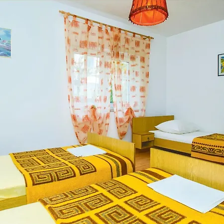 Διαμέρισμα Four-bedroom In Omiš