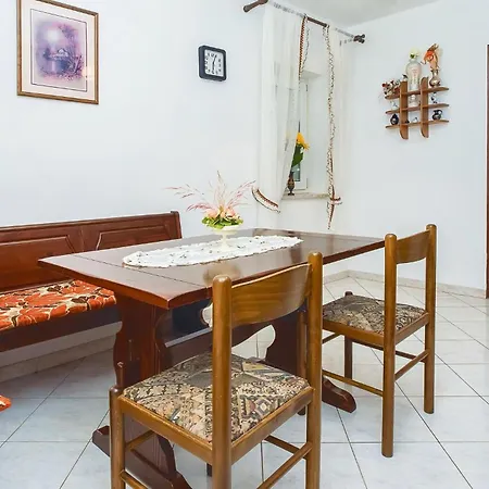 Four-bedroom In Omiš