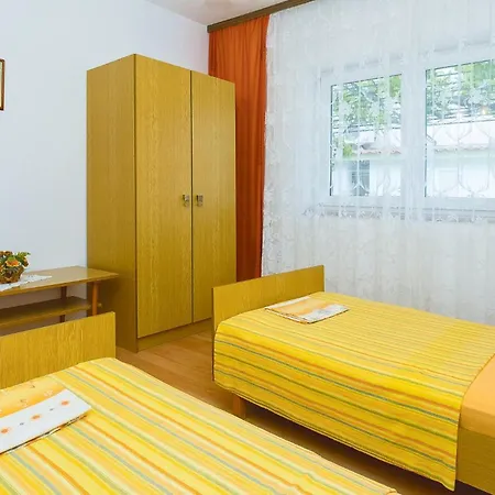 Four-bedroom In Apartment Omiš