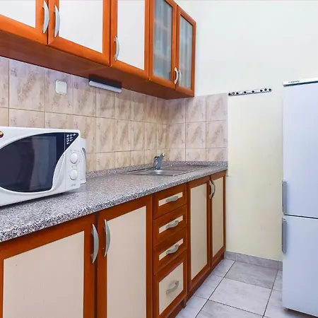 Apartment Four-bedroom In Omiš